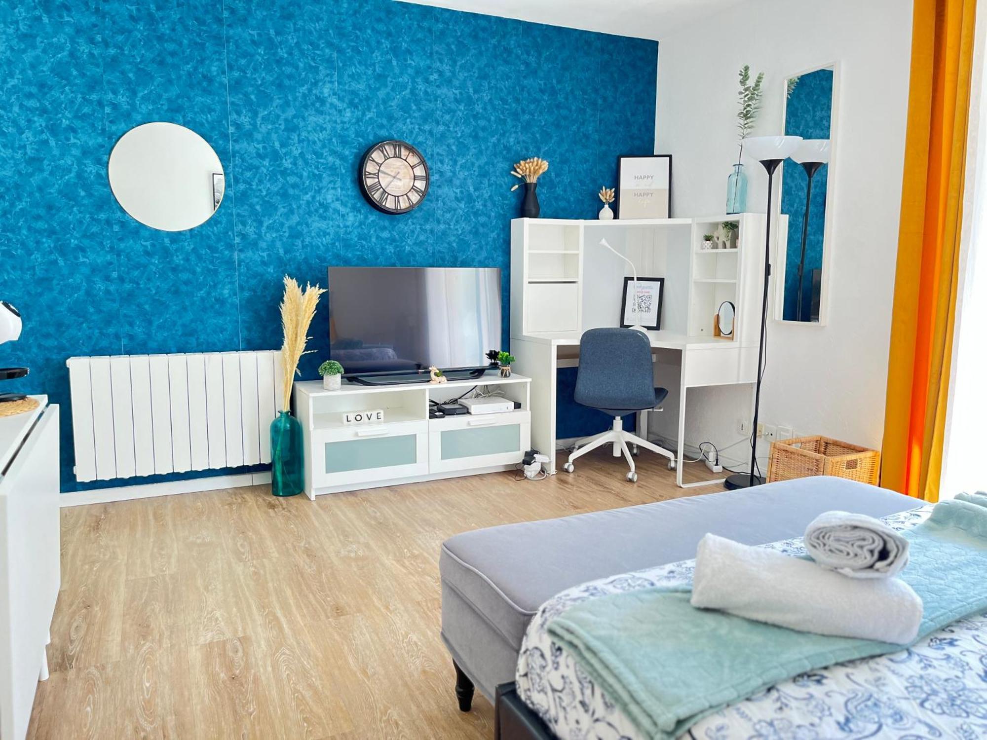 Ferienwohnung Studio Cosy Au Pied De La Gare De Cergy Le Haut - 35 Min De Paris Exterior foto
